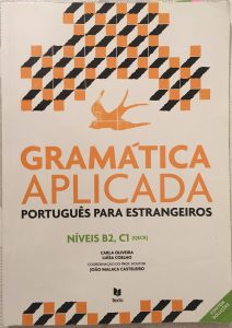 Book called Gramática Aplicada Português Para Estrangeiros Níveis B2, C1