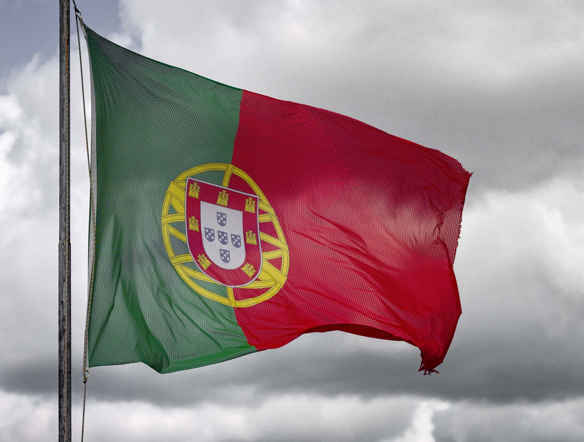 The Portuguese National Anthem - with lyrics